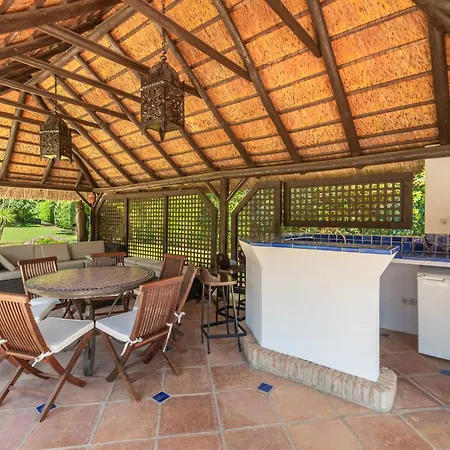 All About La Sirena Villa *