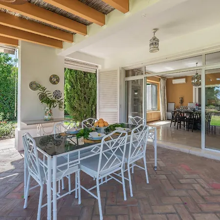 All About La Sirena * Marbella