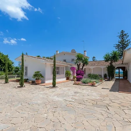 All About La Sirena * Marbella